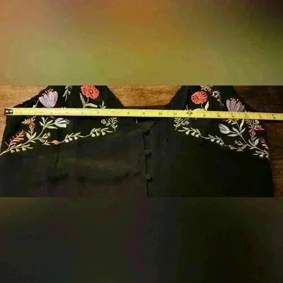 Forever 21 Embroidered Floral Black Mini Slip Dress Size Medium (M) - Picture 8 of 8